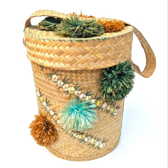 Woven Wicker Raffia Seashells Tall Basket With Lid
